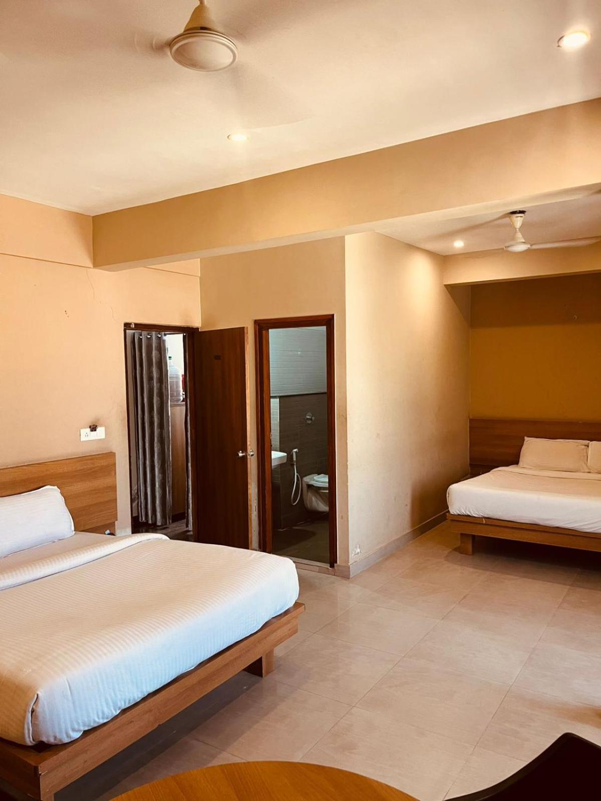 Samasth Rooms And Suits Mysuru Zewnętrze zdjęcie