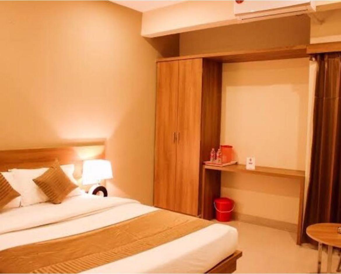 Samasth Rooms And Suits Mysuru Zewnętrze zdjęcie