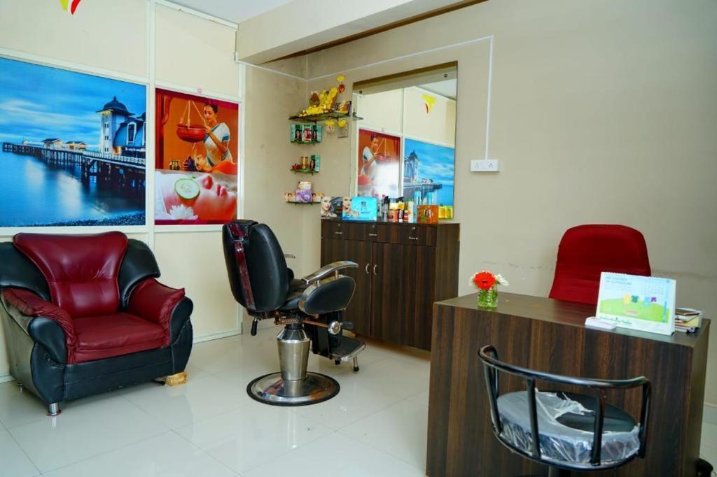 Samasth Rooms And Suits Mysuru Zewnętrze zdjęcie